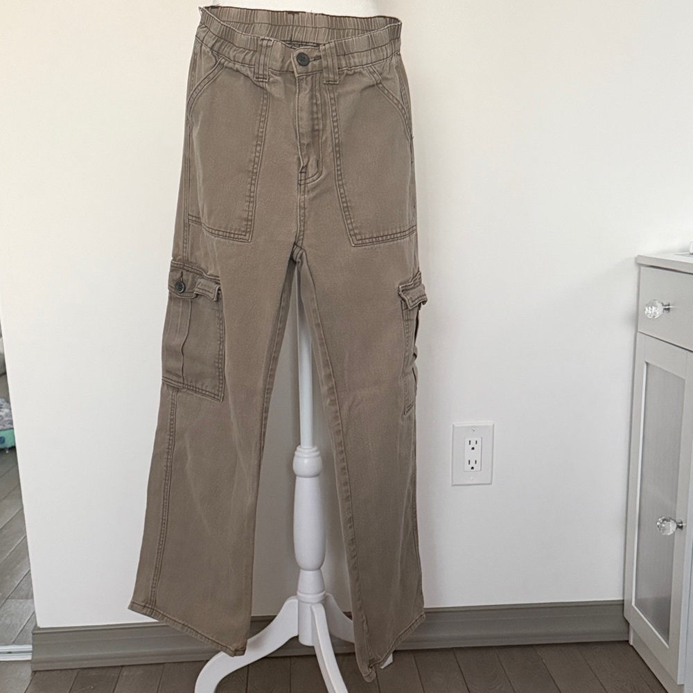 SHEIN Women's Tan Cargo Jeans